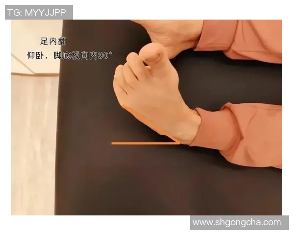 足内翻足球明星的逆袭之路与运动康复的启示