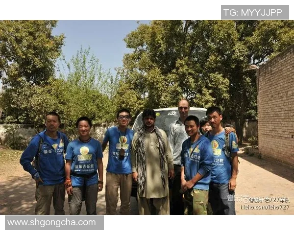 足球明星化身动漫英雄展现精彩瞬间与梦想旅程